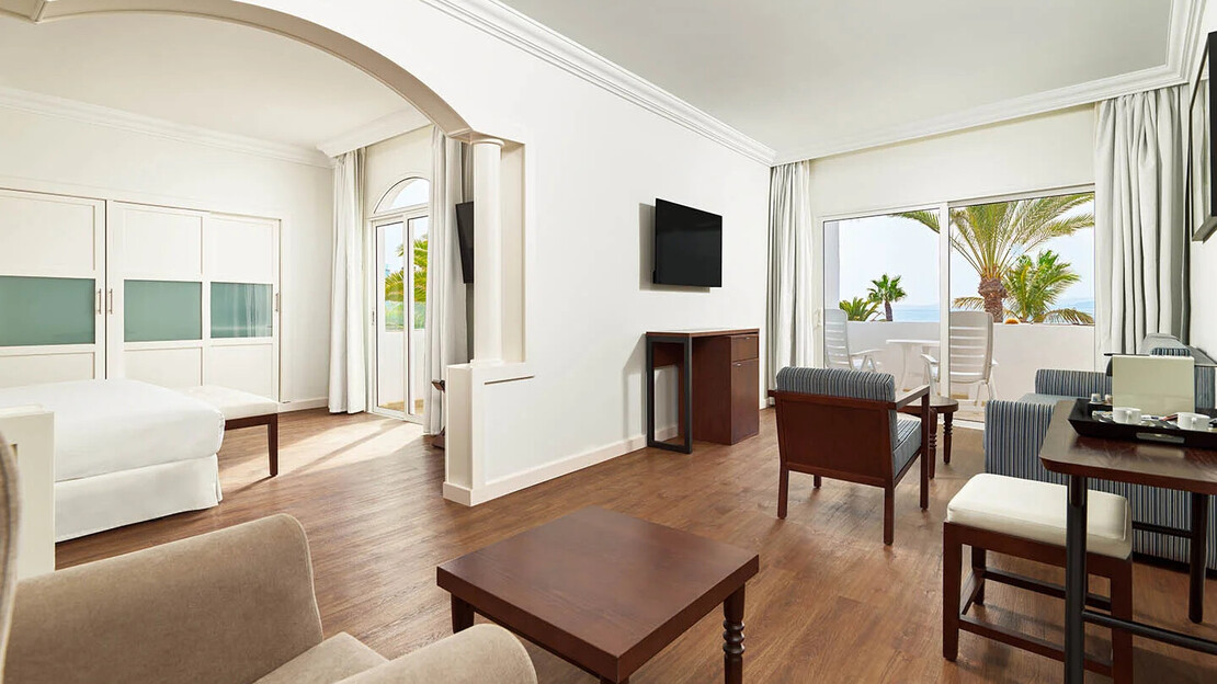 H10 Timanfaya Palace 